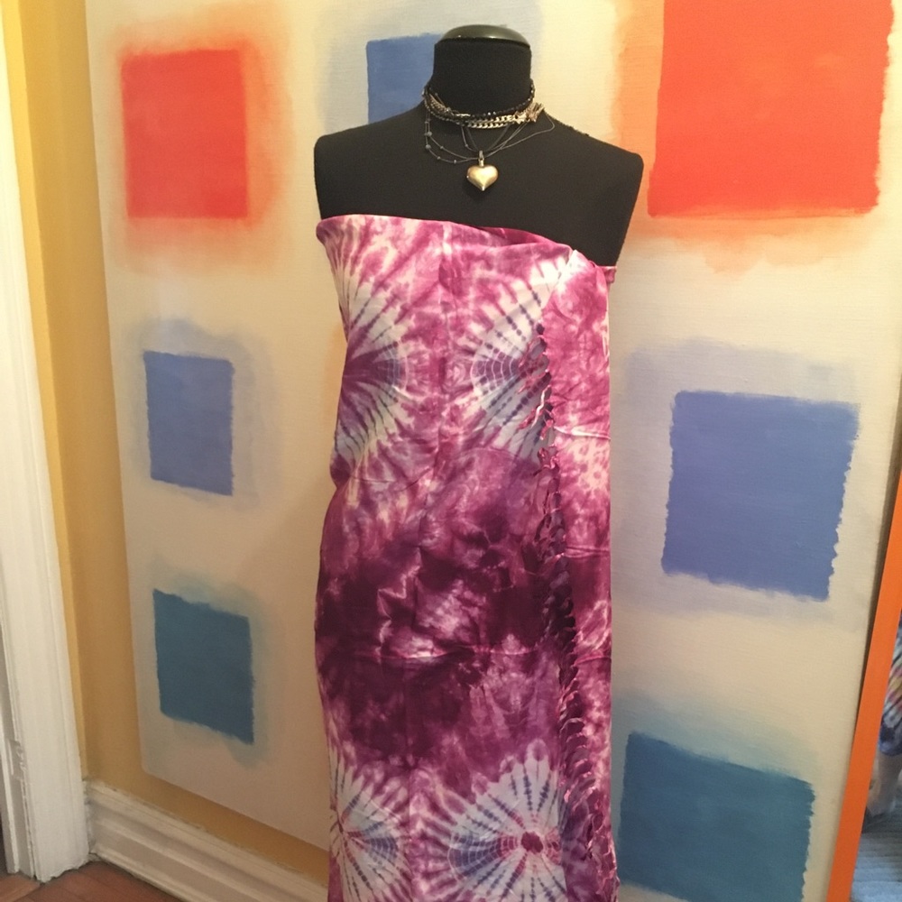 🆕 Tie Dye Sarong Available in Purple